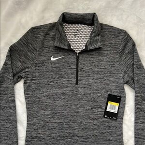 NWT Nike Women’s Gray Dri-Fit Lightweight Quarter-Zip size S